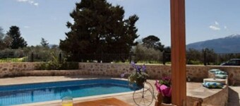 Rural Stone Villa with private pool and mountain views near local sandy beaches!
