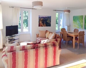 Living area - Sisley - Dinan, beautiful apartment with stunning views (Dinan)