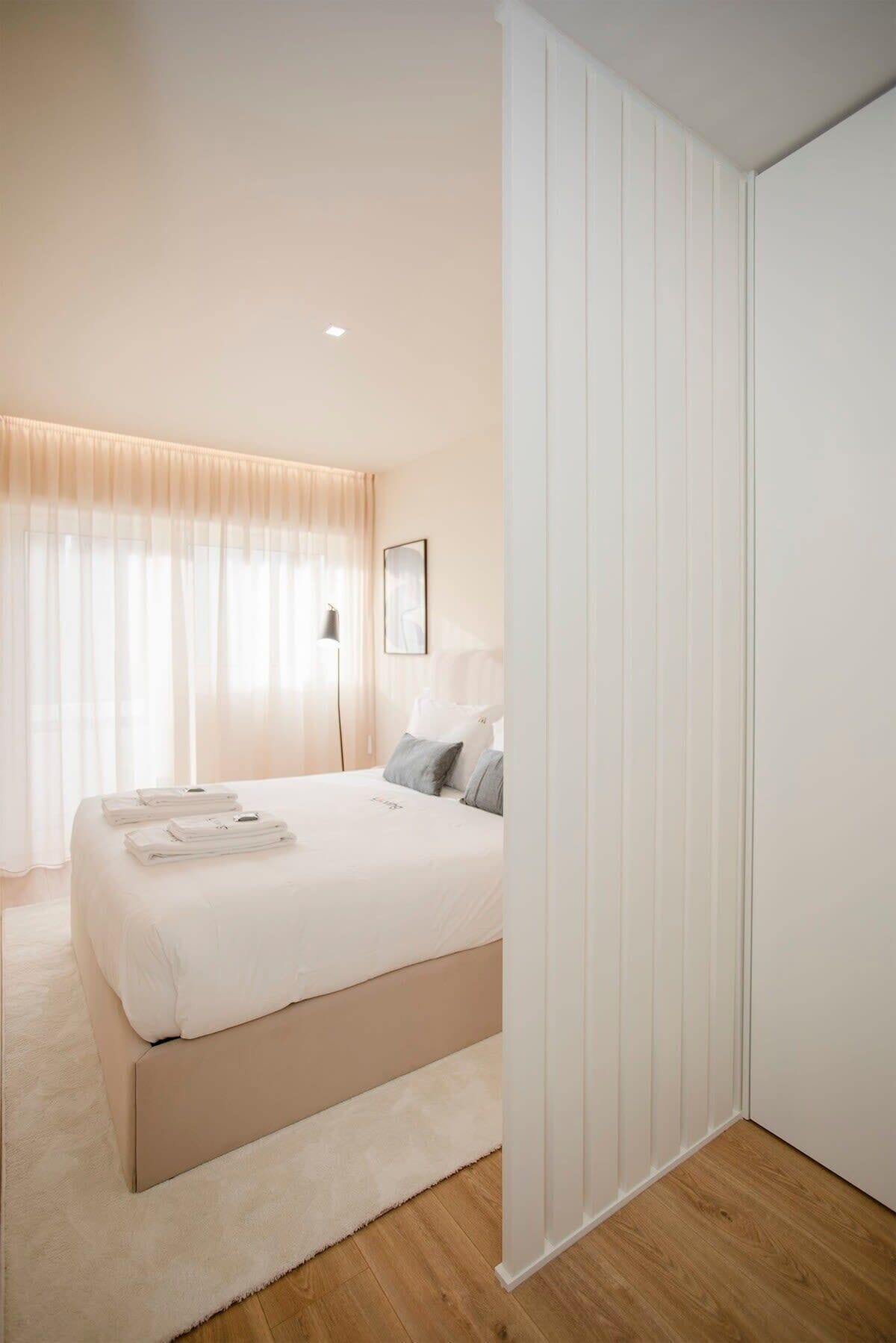 3 Schlafzimmer, Schreibtisch, Bügeleisen/Bügelbrett, WLAN