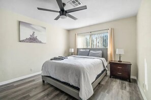 3 bedrooms, travel crib, WiFi