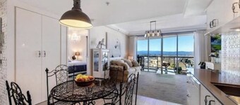 Inspiring canal 2BR Chevron Renaissance