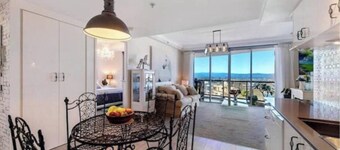 Inspiring canal 2BR Chevron Renaissance