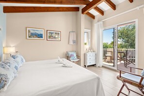 3 Schlafzimmer, Zimmersafe, Bügeleisen/Bügelbrett, Reisekinderbett