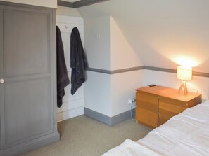 4 bedrooms, free WiFi, bed sheets - The location of the cottage with the beautiful views of Loch Linnhe. (Fort William)