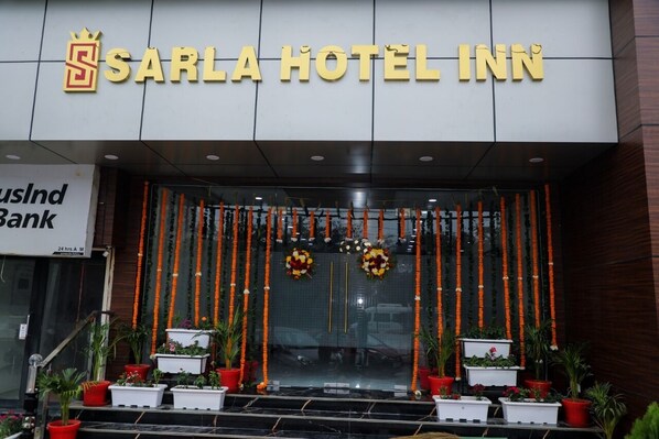 Front of property - Sarla Hotel Inn (Noida)