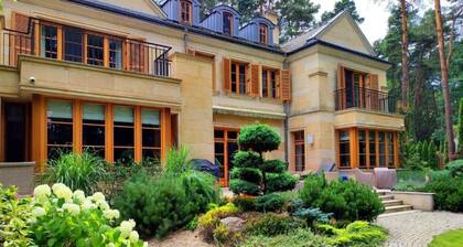 Stately Home 25 mins to central Warsaw