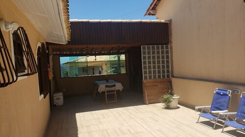 Beautiful house, 3 bedrooms, 2 suites with gourmet terrace, 650m from the beach, 300 from Shop.