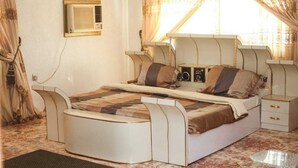 Deluxe Room | Terrace/patio - GITY Royale Suites (Ife)