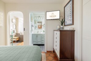 1 bedroom, iron/ironing board, free WiFi, bed sheets - Relaxing Desert Home with Hot Tub & Private Yard (Tucson)