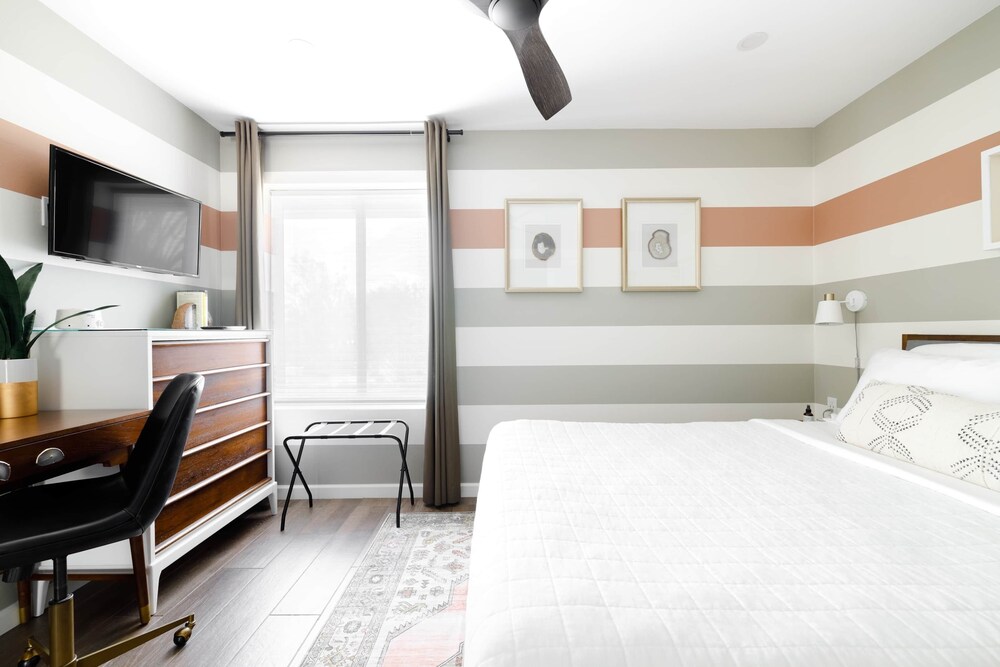 Luxe, Modern Getaway w/ Fully Landscaped Yard, Hot Tub, Fire Pit