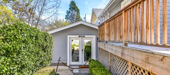 Cozy Ashland Studio: King Bed, 1 mile from Plaza!