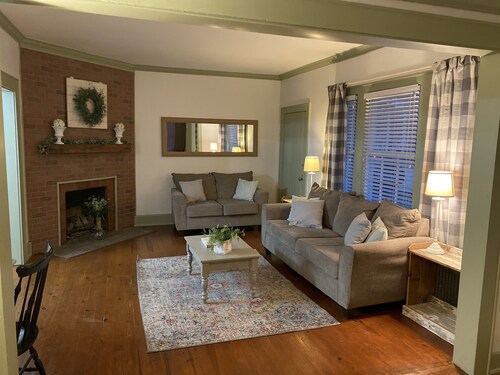 Newly Remodeled Home in Dalton’s Historic District -5mins from I-75
