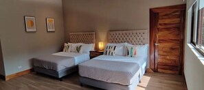 6 chambres, fer et planche à repasser, Wi-Fi gratuit, draps fournis