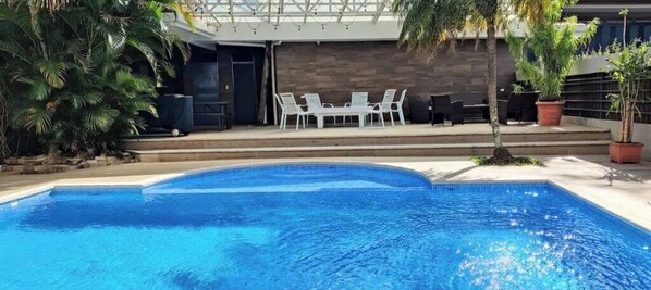Piscina all'aperto