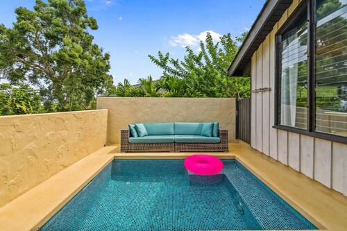 Entire Cottage w/ Private Plunge Pool, A/C, BBQ