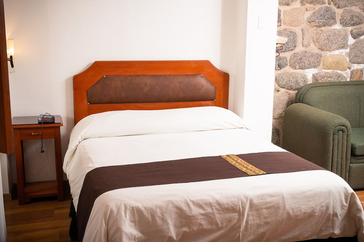 Family Double Room | In-room safe, soundproofing, free WiFi