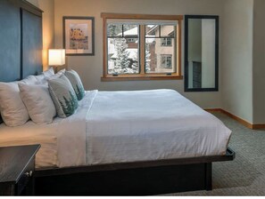 3 makuuhuonetta, Wi-Fi, vuodevaatteet, pääsy pyörätuolilla