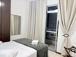 3 bedrooms, Select Comfort beds, minibar, desk - COBERTURA BRAGA COM PISCINA (Cabo Frio)