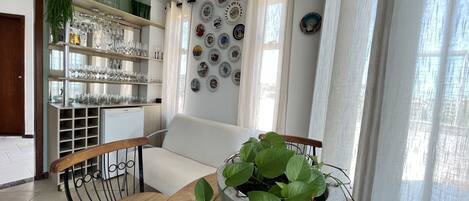 Deluxe Apartment | Living area