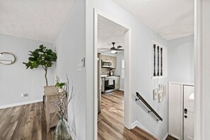 Interior - Casa Azul: Tranquility + Fire Pit + Gameroom + Peace (Fayetteville)