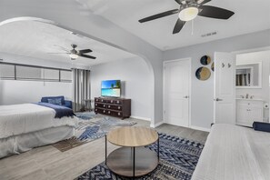 2 habitaciones, tabla de planchar con plancha y wifi gratis