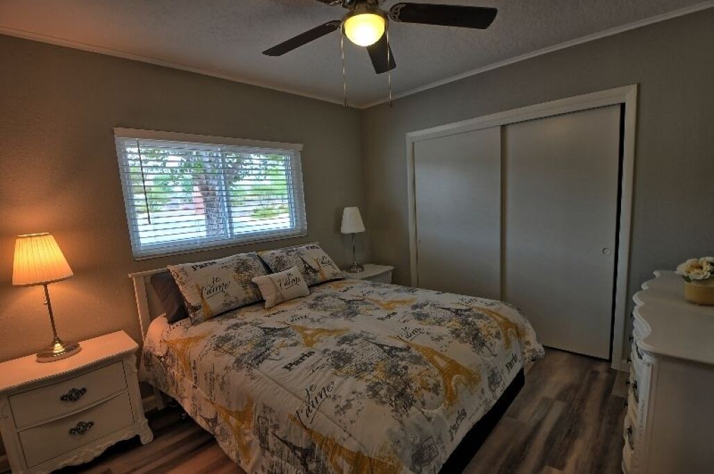 3 bedrooms, in-room safe, desk, WiFi