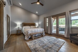 2 habitaciones, cuna de viaje, wifi gratis y ropa de cama