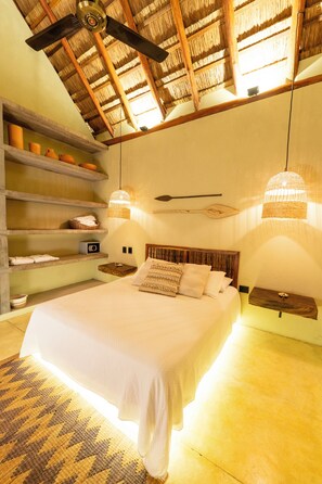 Cabana luxo, 1 cama Queen, piscina particular | 1 quarto, roupas de cama premium, edredons de pluma