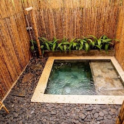 Deluxe Cabin, 1 Queen Bed, Private Pool | Bathroom