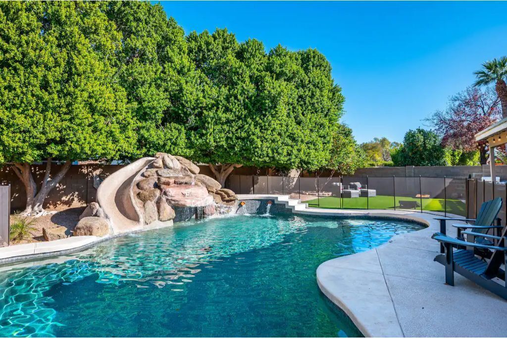 Mesa dog Friendly retreat, King bed