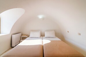 2 makuuhuonetta, silitysrauta/-lauta, vauvan matkasänky, ilmainen Wi-Fi