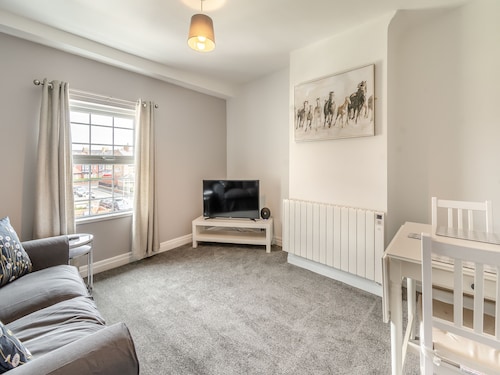 Bluebell Apartment - UK42381