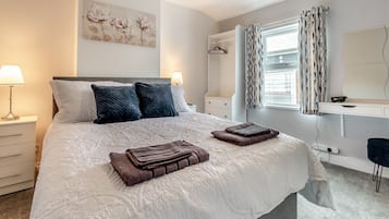 1 bedroom, free WiFi, bed sheets