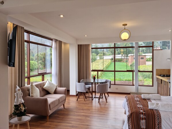 6 chambres, fer et planche à repasser, Wi-Fi gratuit, draps fournis