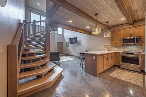 Interior - Soak up Glacier Here•Modern 2 BD/2BA • Private Spa (Coram)