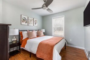 1 bedroom, in-room safe, iron/ironing board, free WiFi