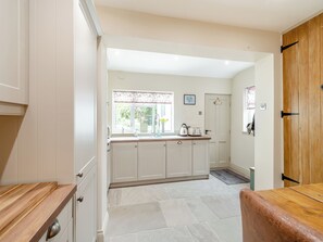 Interior - Cherry Blossom Cottage (Cherry Burton, near Beverley)