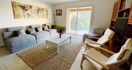 Villa for 6 people, 5 minutes from Ile Rousse beach.