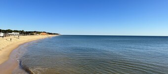 Apartment with 2 bedrooms 100 meters from the beach / New
