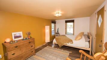 2 camere, una scrivania, ferro/asse da stiro, Wi-Fi