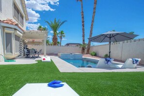 Outdoor pool, a heated pool