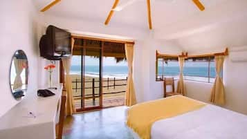 Habitación clásica | Tabla de planchar con plancha, wifi gratis y ropa de cama