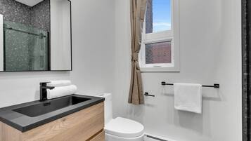 Chuveiro, secador de cabelo