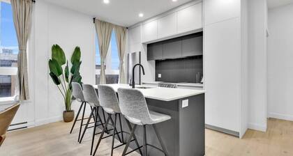 Sunny, bright & natural apt, centrally located