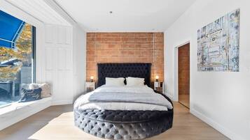 3 Schlafzimmer, BĂŒgeleisen/BĂŒgelbrett, WLAN, BettwĂ€sche