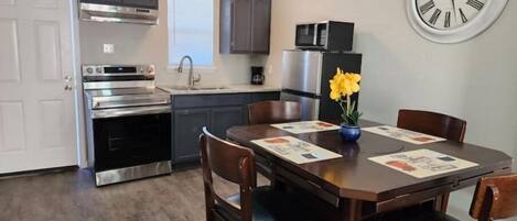 تناول الطعام