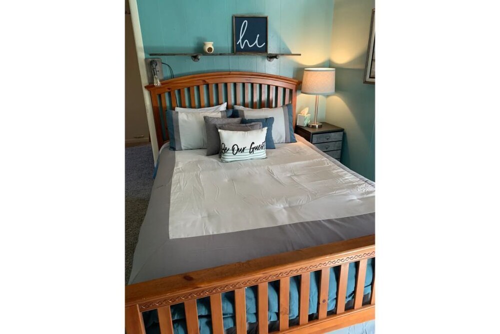 Rustic BG Bungalow at 609 eighth street Bowling Green Vrbo