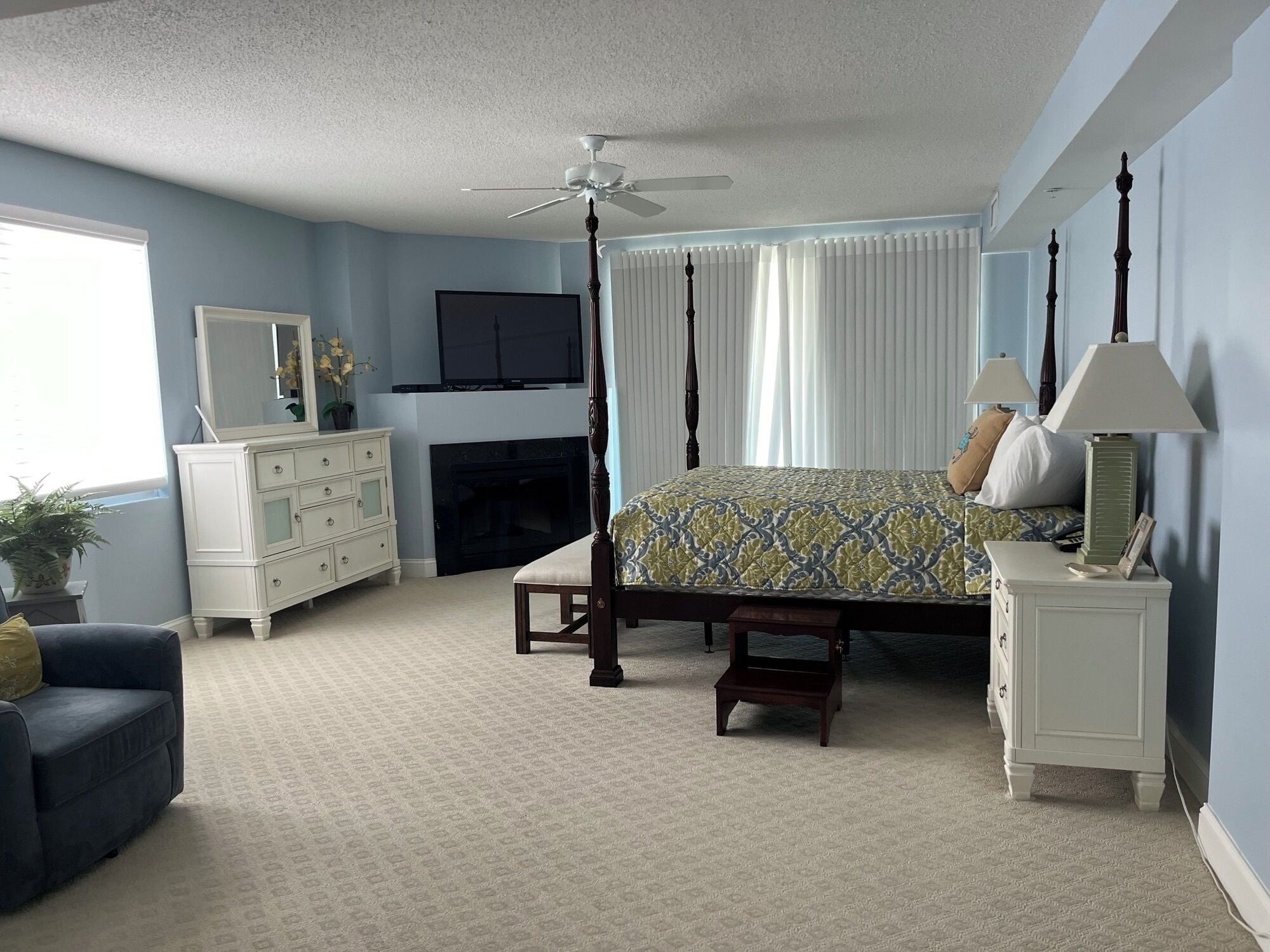 คอนโด, หลายเตียง, เห็นวิวมหาสมุทรบางส่วน | ห้องพักตกแต่งอย่างมีเอกลักษณ์, ตกแต่งพิเศษโดยเฉพาะ, Wi-Fi ฟรี