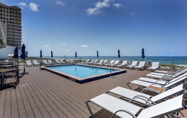 Piscine extérieure
