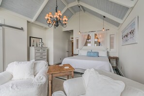 5 bedrooms, WiFi, bed sheets - Beautiful Ocean front home with stunning views.  Golf cart included! (Saint Helena Island)
